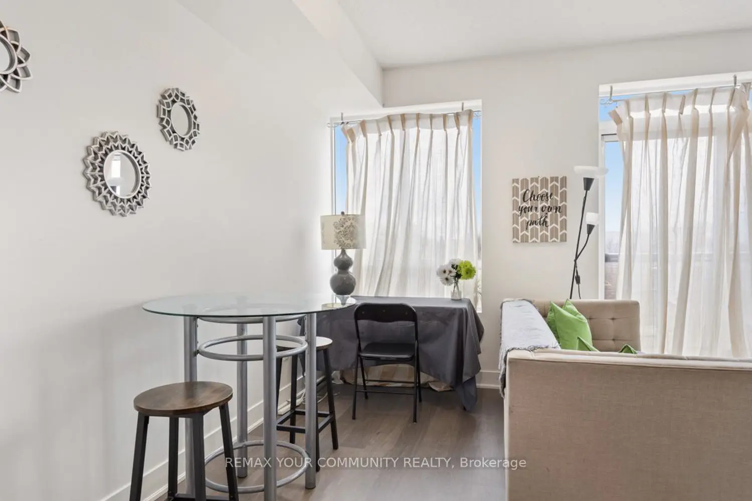 Additional image 6 of 7608 Yonge Street 518