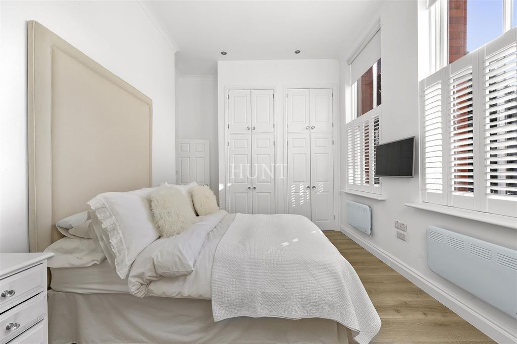 Additional image 13 of 3 bed flat for saleNorthumberland House, Repton Park, Woodford Green IG8