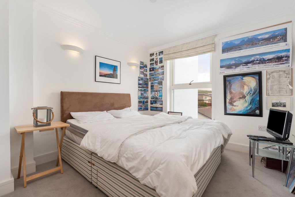 Additional image 8 of 3 bed flat for sale11 Imperial Heights, The Promenade, Port Erin IM9