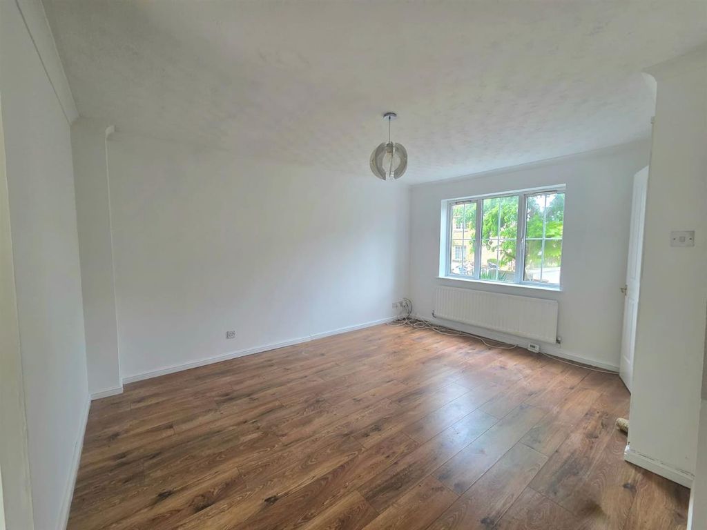 Additional image 3 of 3 bed end terrace house to rentCwrt Nant Y Felin, Caerphilly CF83