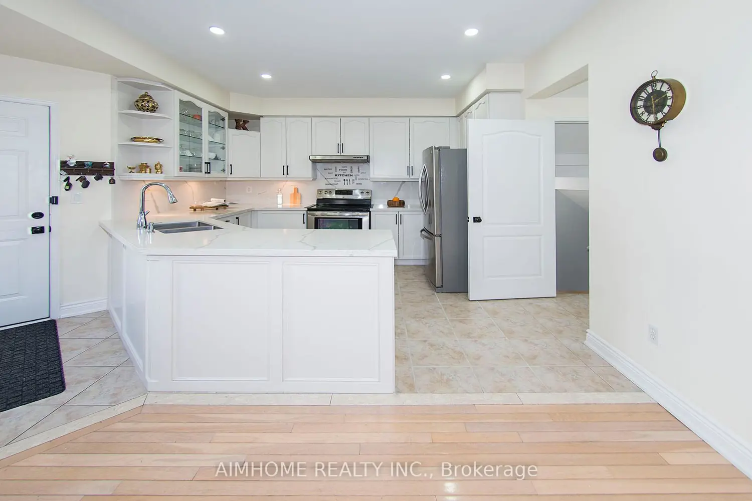 Additional image 7 of 118 Emery Hill Boulevard