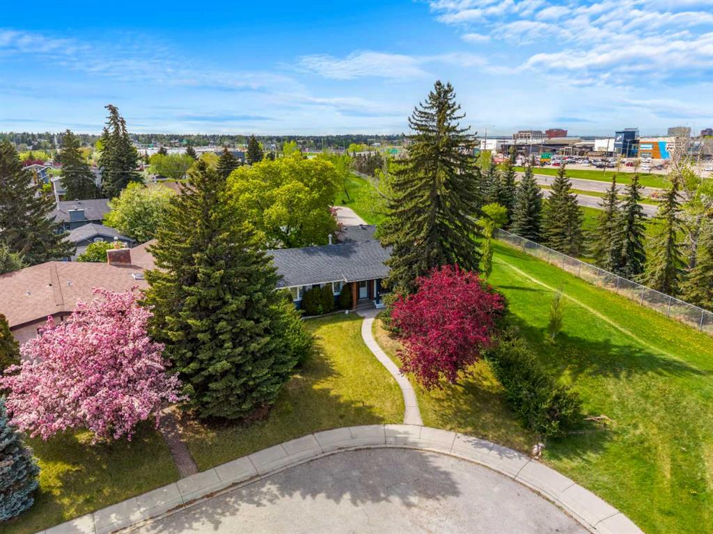 Additional image 3 of 235 Lake Rosen Crescent SE, Calgary, AB, T2J 3L9