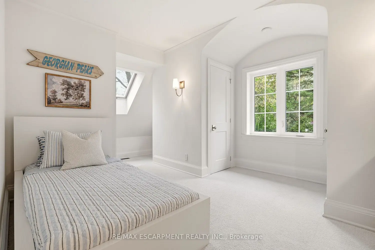 Additional image 18 of 3081 Balmoral Avenue