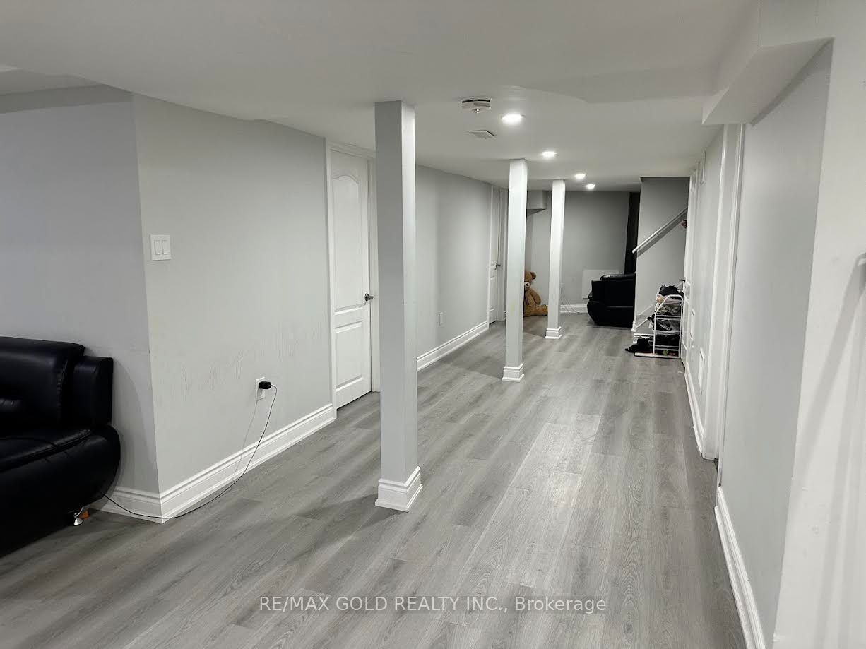 Additional image 3 of 73 Snow Leopard Court, Brampton, ON, L6R 2L7