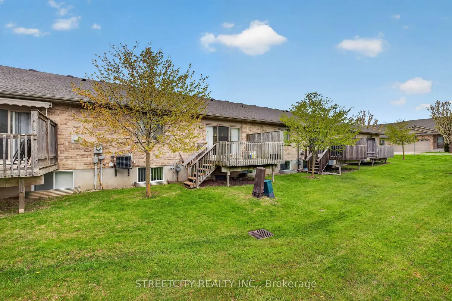 Additional image 16 of 2100 Denview Avenue 21