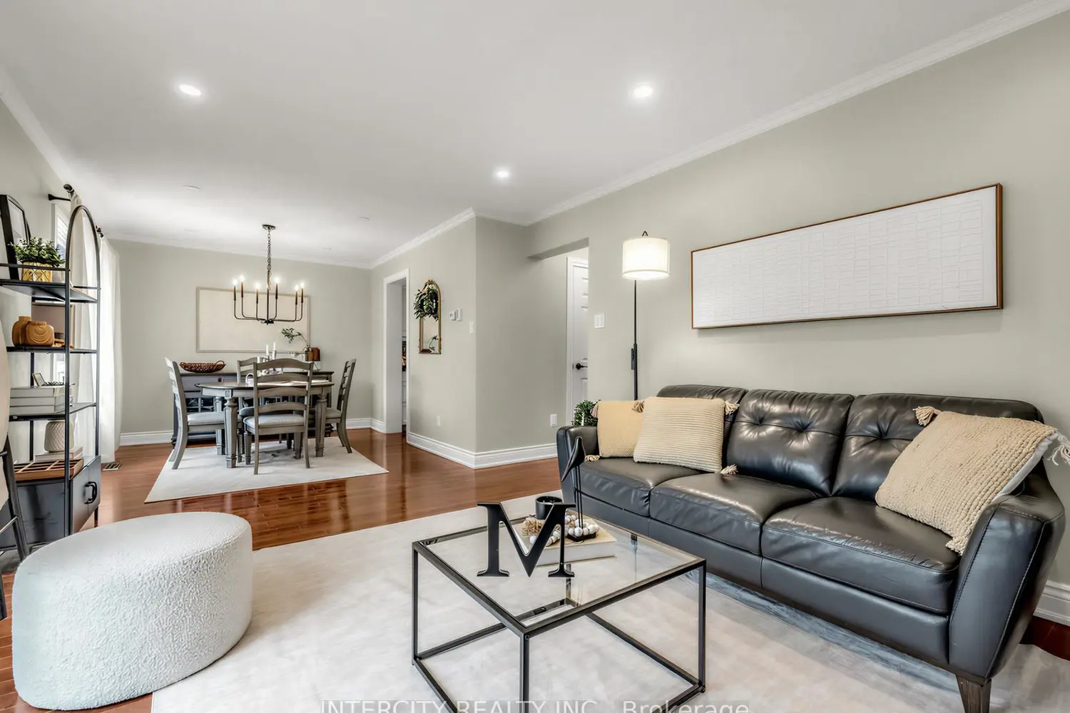 Additional image 6 of 3976 Taffey Crescent