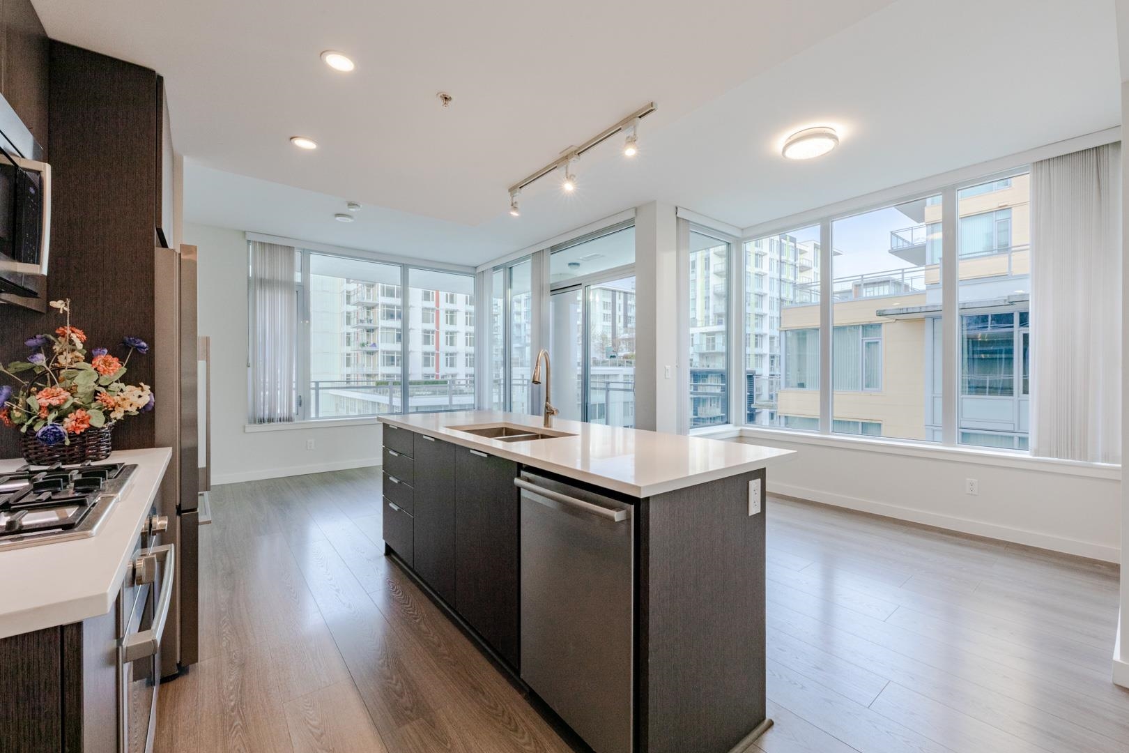 Additional image 6 of 914-8628 Hazelbridge Way , Richmond, BC, V7A 3M3