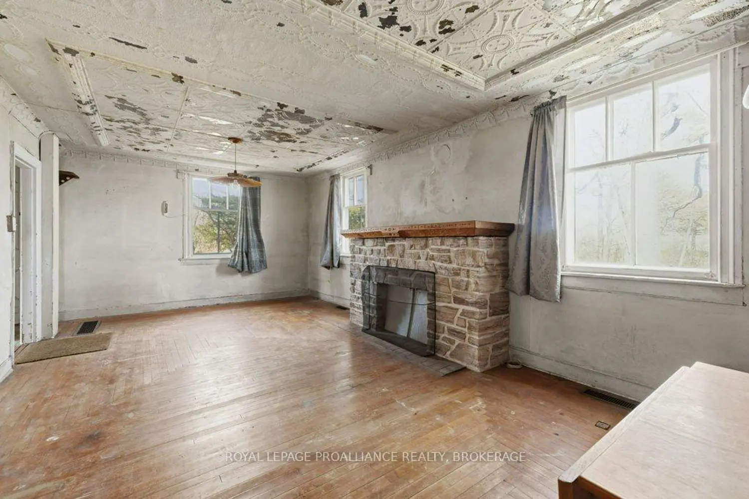Additional image 8 of 4690 Bath Road