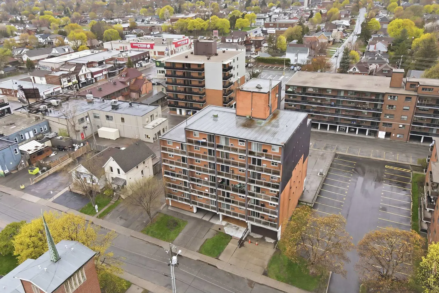Additional image 17 of 30 Summit Avenue 401