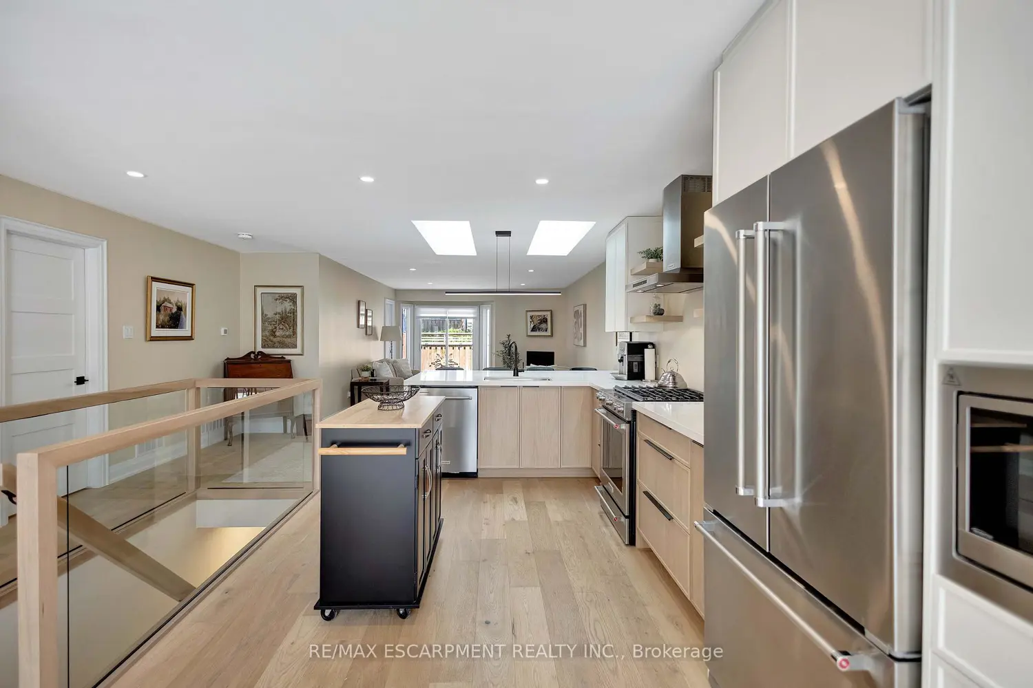 Additional image 7 of 5255 Lakeshore Road 57