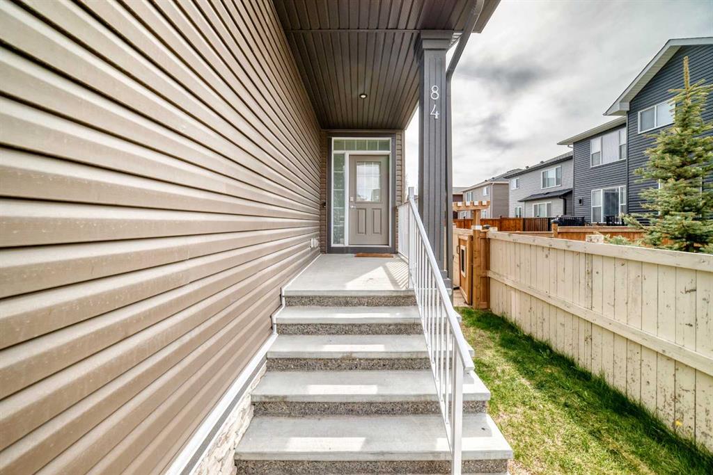 Additional image 2 of 84 Evansfield Close NW, Calgary, AB, T3P 1V7