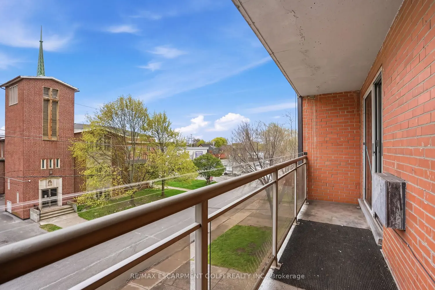 Additional image 13 of 30 Summit Avenue 303