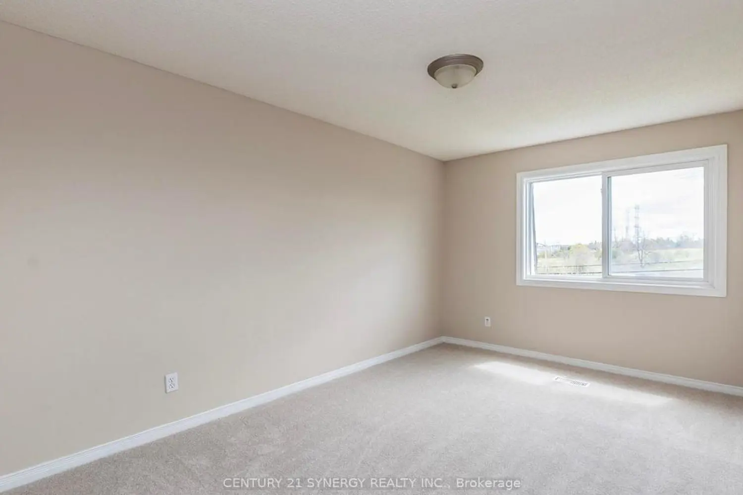 Additional image 13 of 2669 Southvale Crescent 34