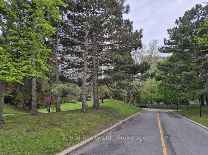 Additional image 4 of 306-3100 Kirwin Avenue N, Mississauga, ON, L5A 3S6