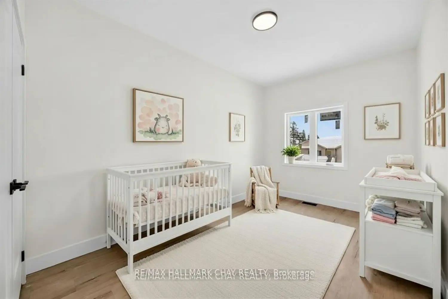 Additional image 8 of 28 Rose Avenue