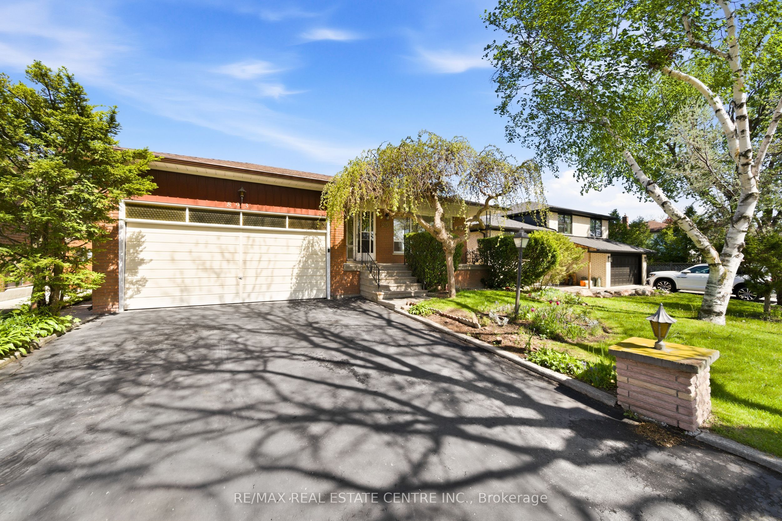 Additional image 6 of 893 Hollowtree Crescent, Mississauga, ON, L4Y 2V3