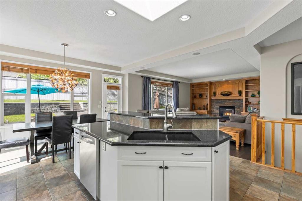 Additional image 6 of 25 Panamount Green NW, Calgary, AB, T3K 5R6