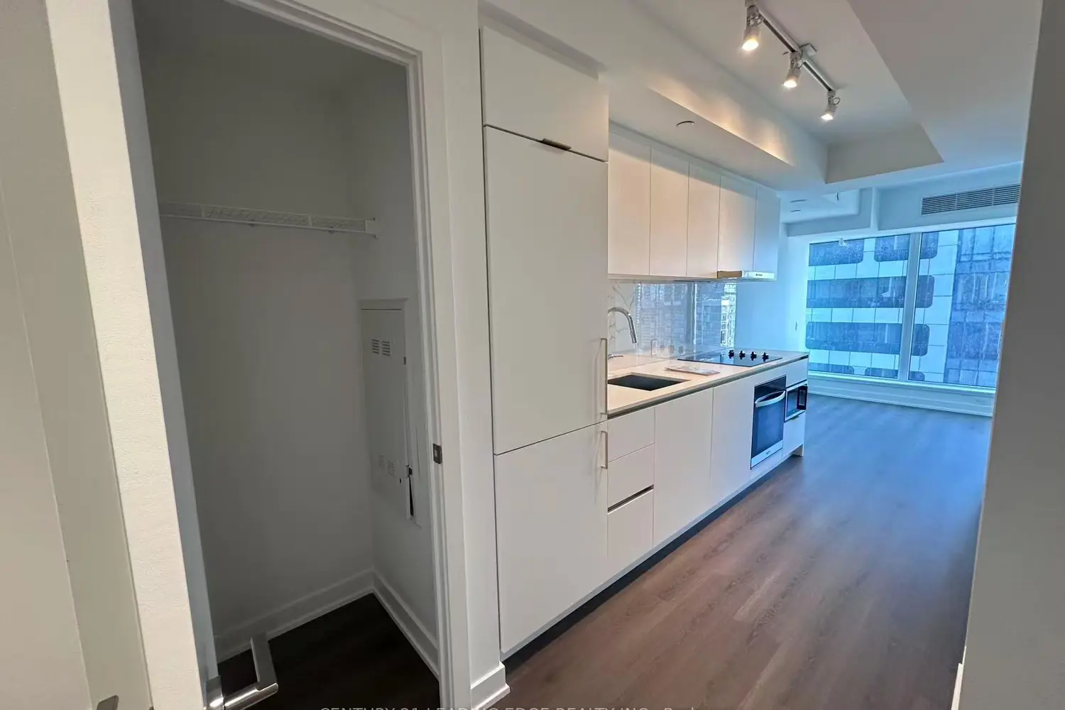 8 Wellesley Street 4008 photo 3
