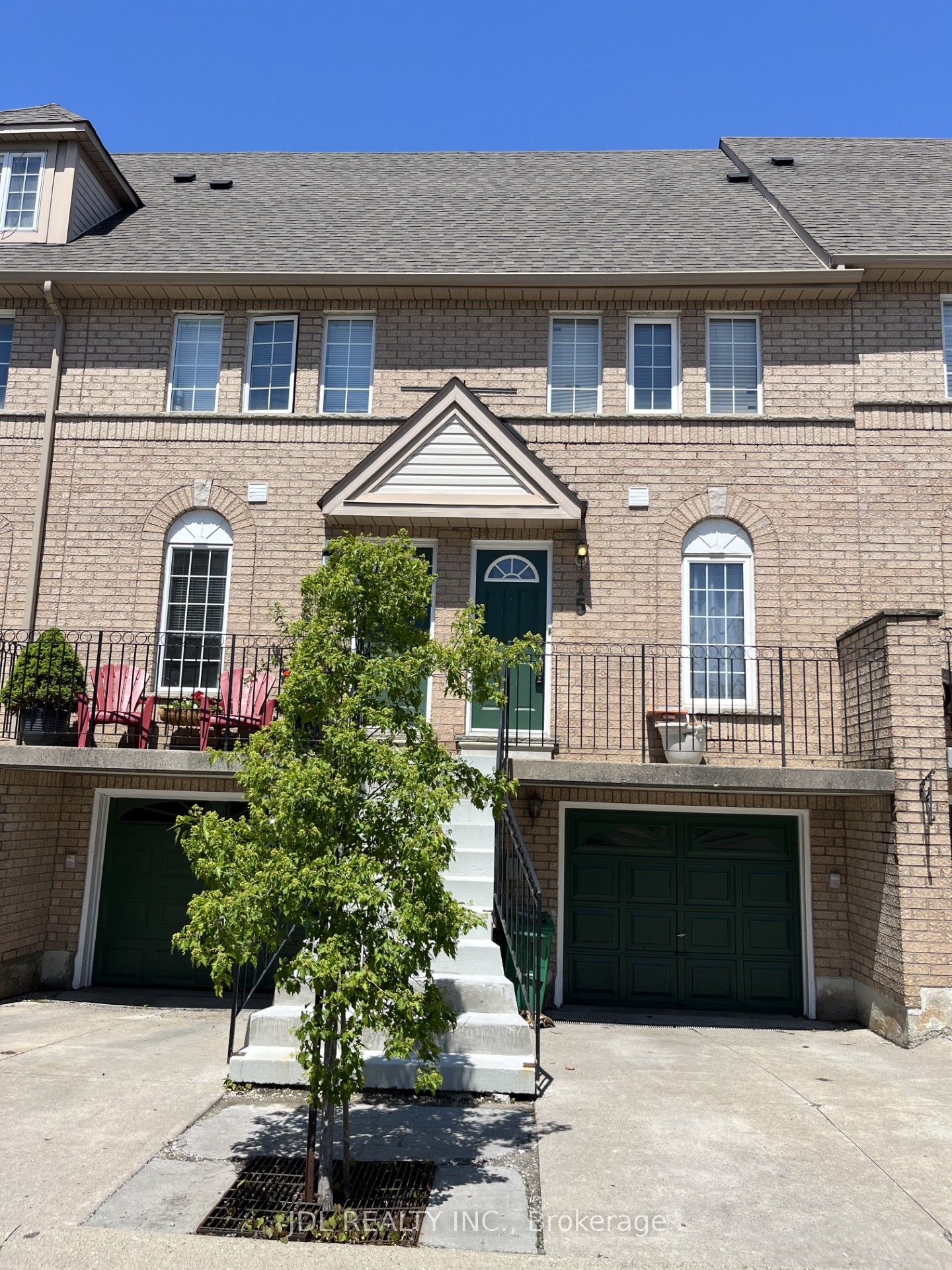 15-80 Strathaven Drive, Mississauga, ON, M5R 3V9