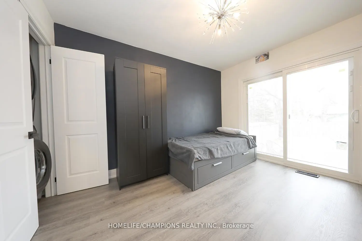 50 Fraserton Crescent photo 5