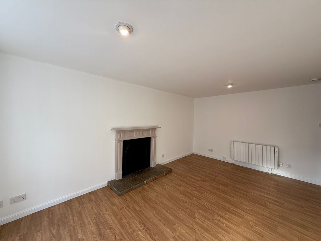 Additional image 2 of 2 bed flat to rentEast High Street, Forfar DD8