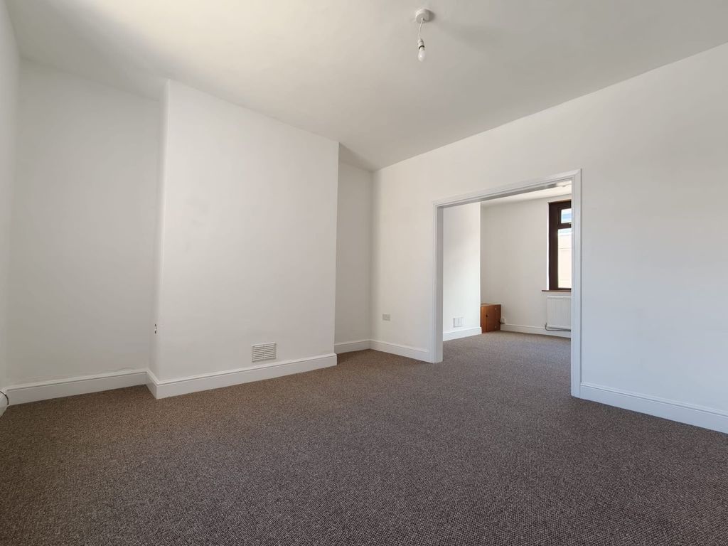 Additional image 4 of 3 bed terraced house to rentClyde Street, Risca NP11