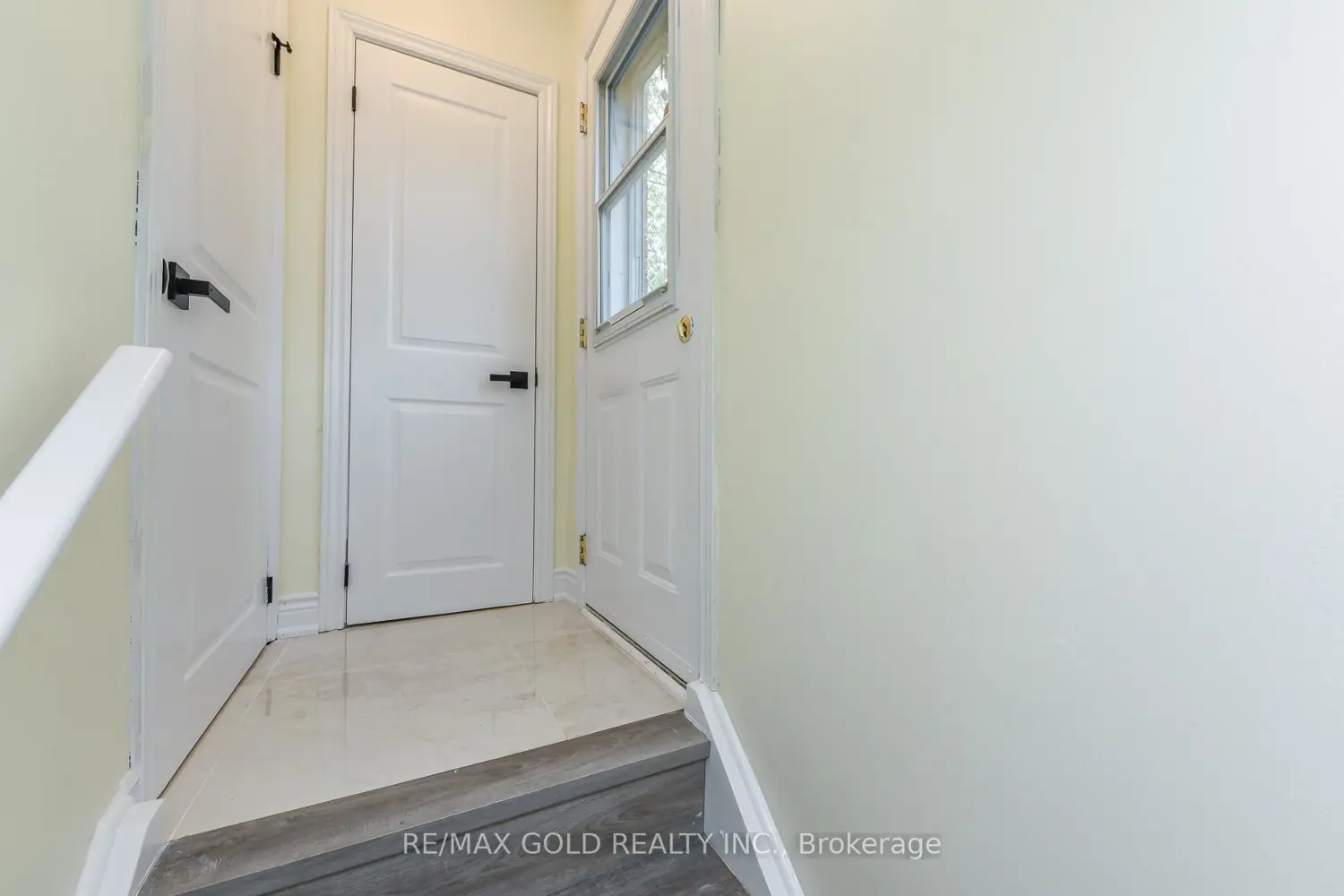 Additional image 11 of 7595 Wrenwood Crescent