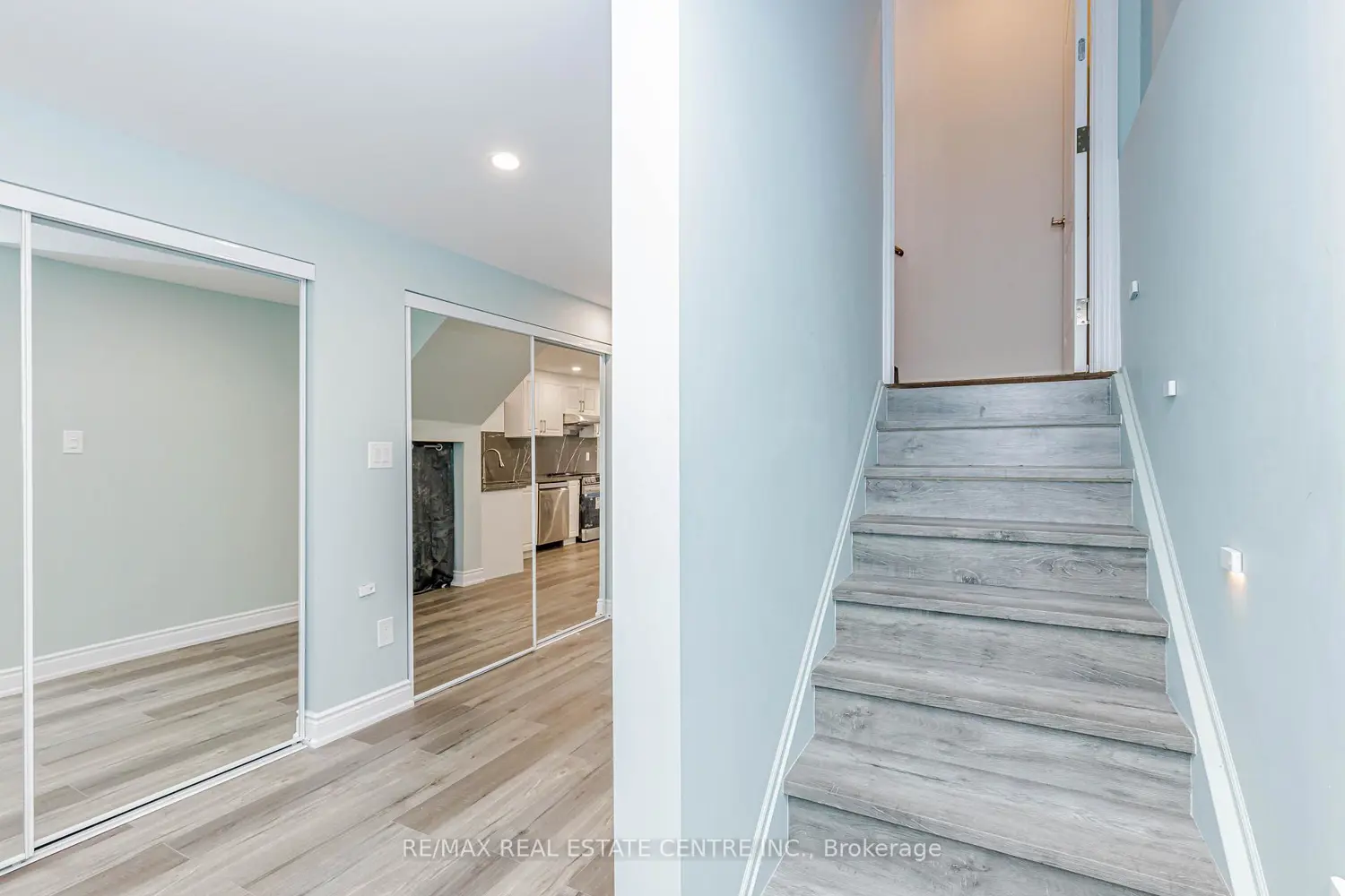 Additional image 19 of 45 Carondale Square
