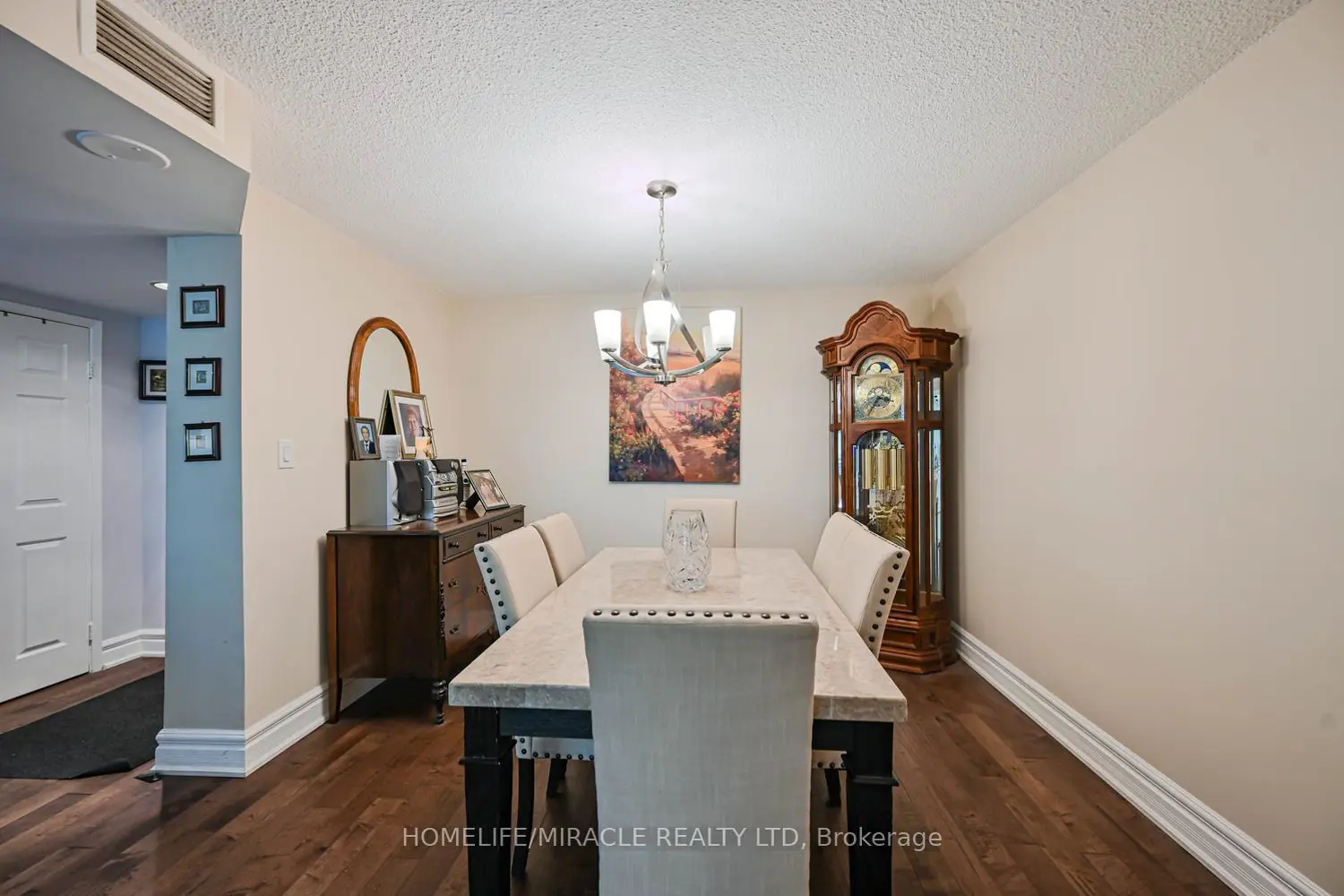 Additional image 13 of 45 Kingsbridge Garden Circle 208