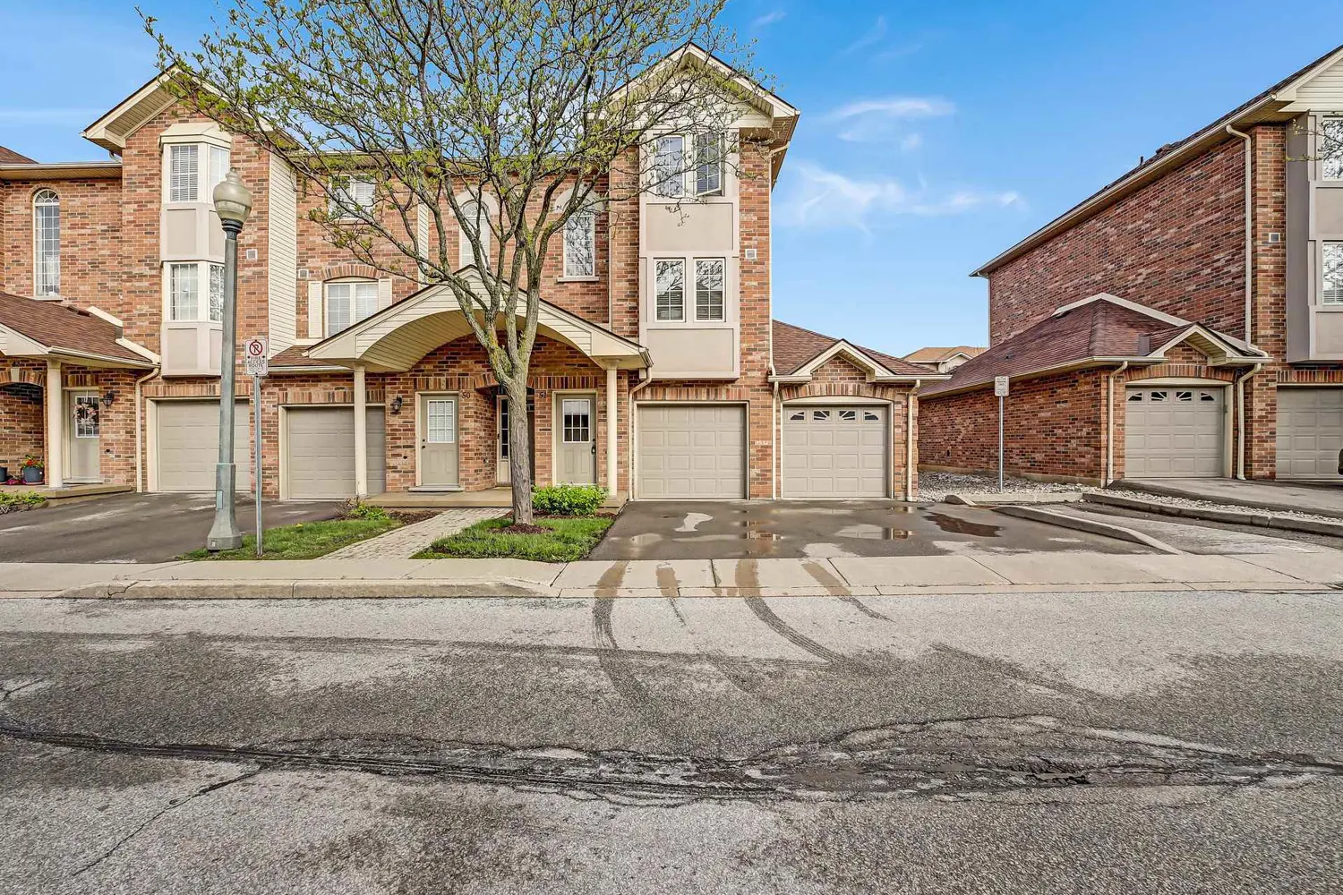 4045 Upper Middle Road 51