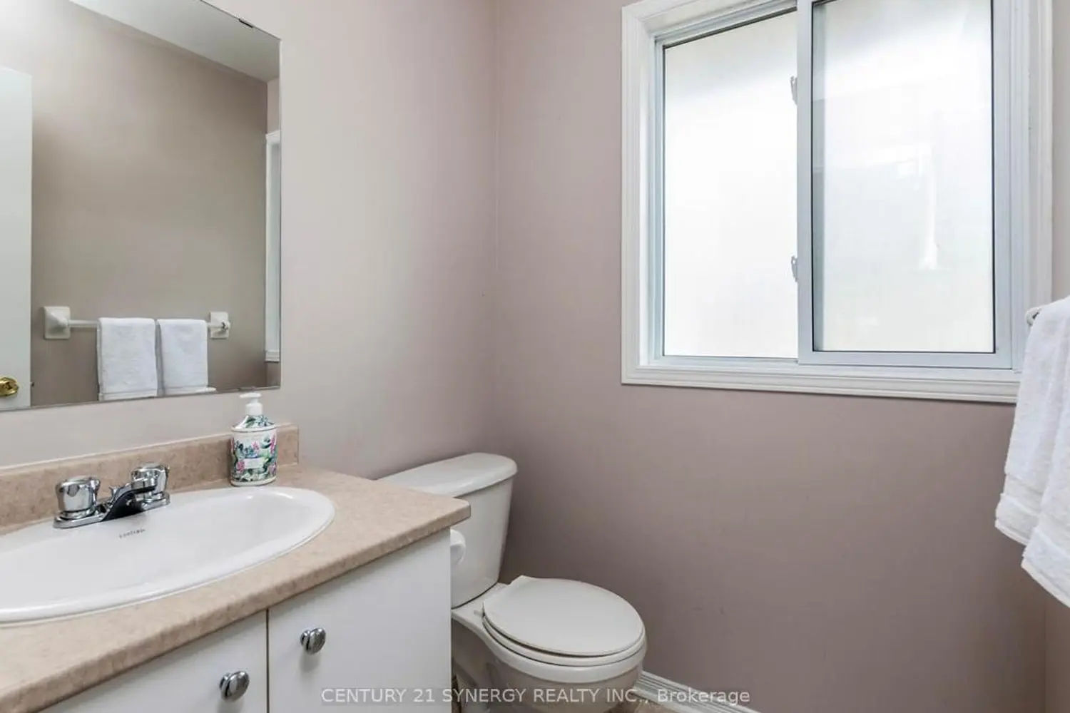 Additional image 8 of 2669 Southvale Crescent 34