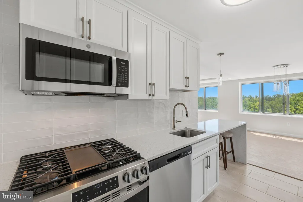 Additional image 6 of 10201 Grosvenor Place Unit 1626, Rockville, MD 20852