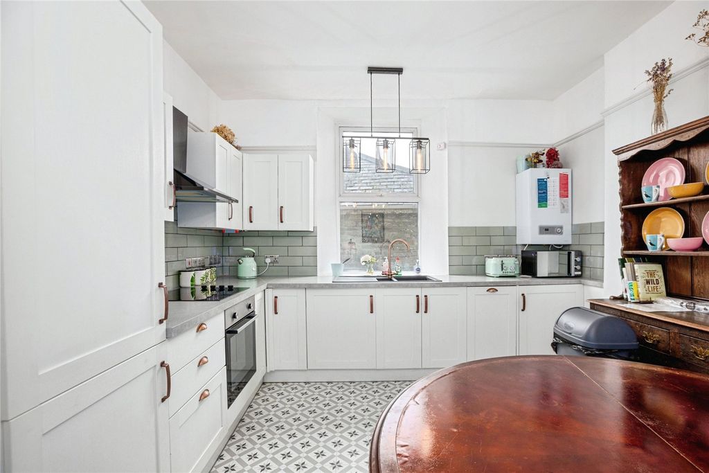 Additional image 6 of 6 bed flat for saleNorth Road, Aberystwyth, Ceredigion SY23