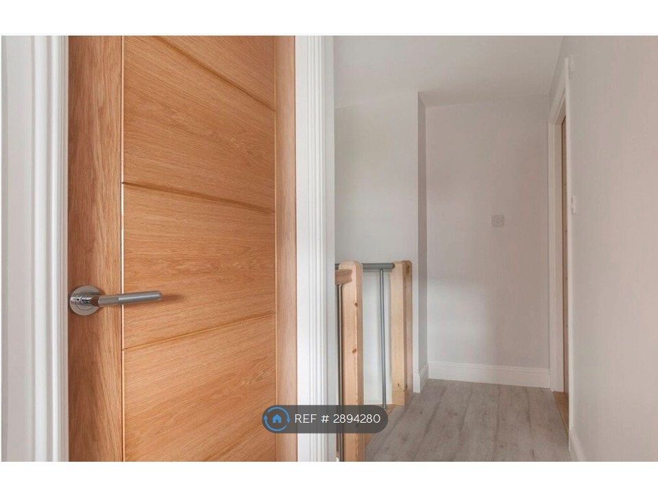 Additional image 5 of 2 bed maisonette to rentHigh Street, Auchterarder PH3