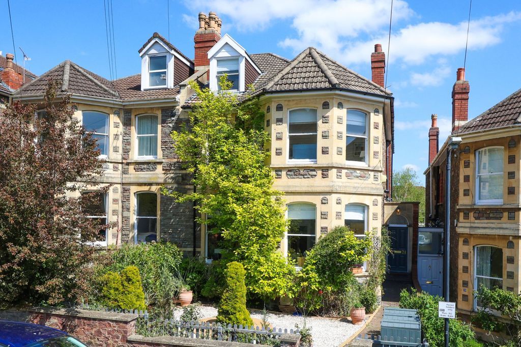 5 bed semi-detached house for saleLimerick Road, Redland, Bristol BS6