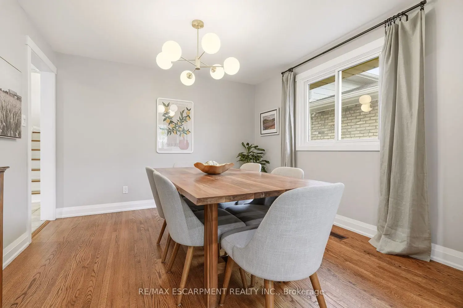 Additional image 7 of 3452 Caplan Crescent