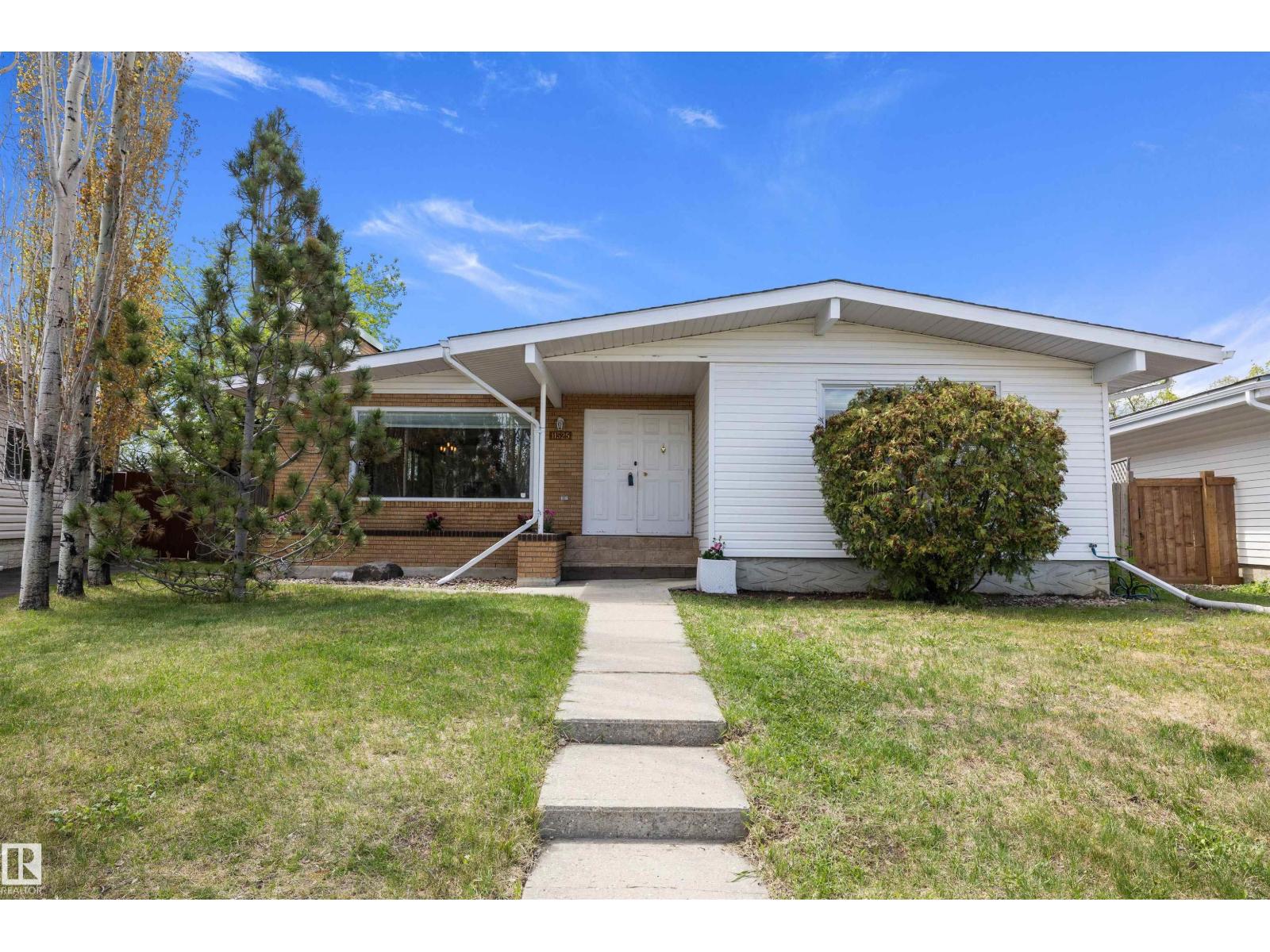 11525 37a Avenue NW, Edmonton, AB, T6J0J6