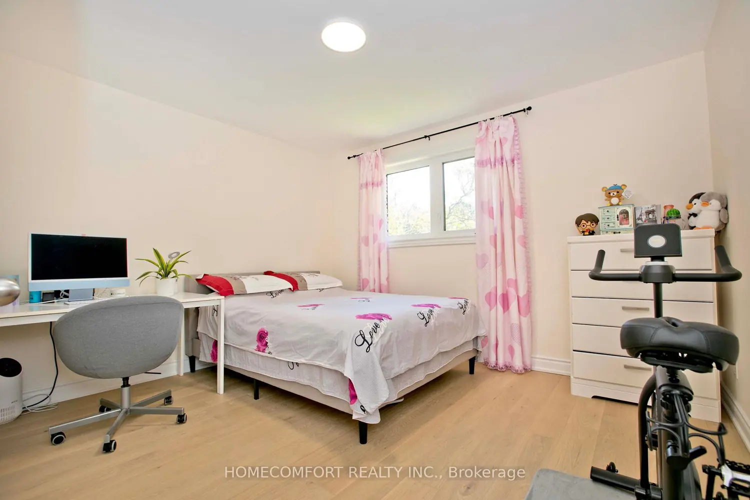 19 Oldborough Circle photo 5