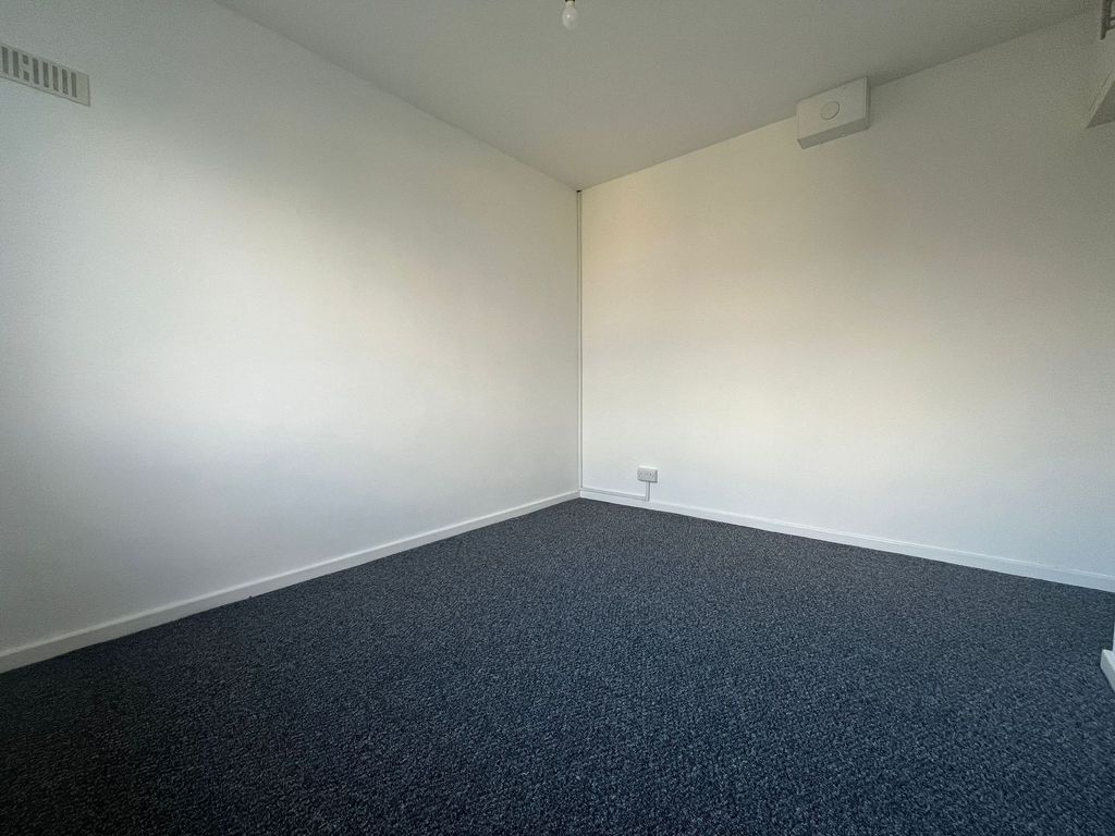 Additional image 11 of 2 bed flat to rentSickert Close, Newport NP19