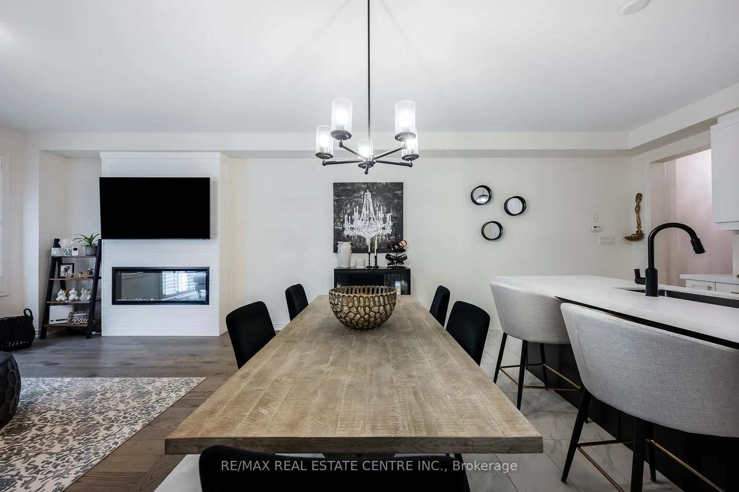 Additional image 4 of 106 Adventura Road
