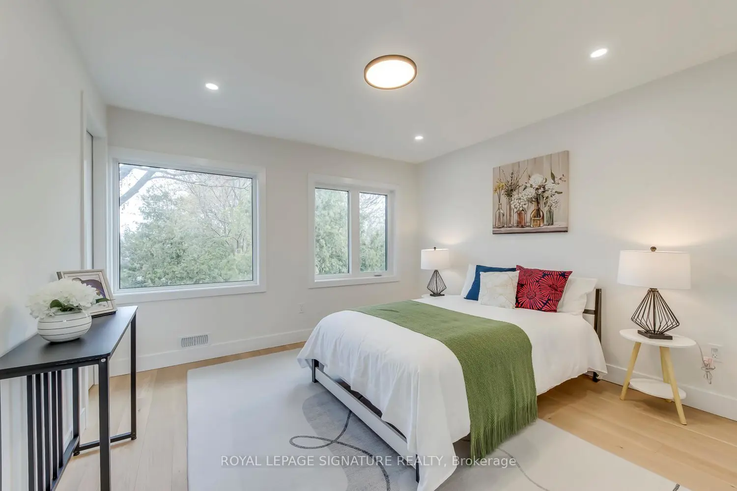 Additional image 7 of 850 Cosburn Avenue
