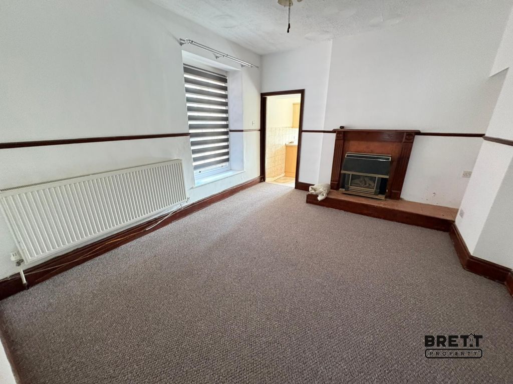 Additional image 3 of 2 bed terraced house to rent21 Commercial Row, Pembroke Dock, Pembrokeshire. SA72