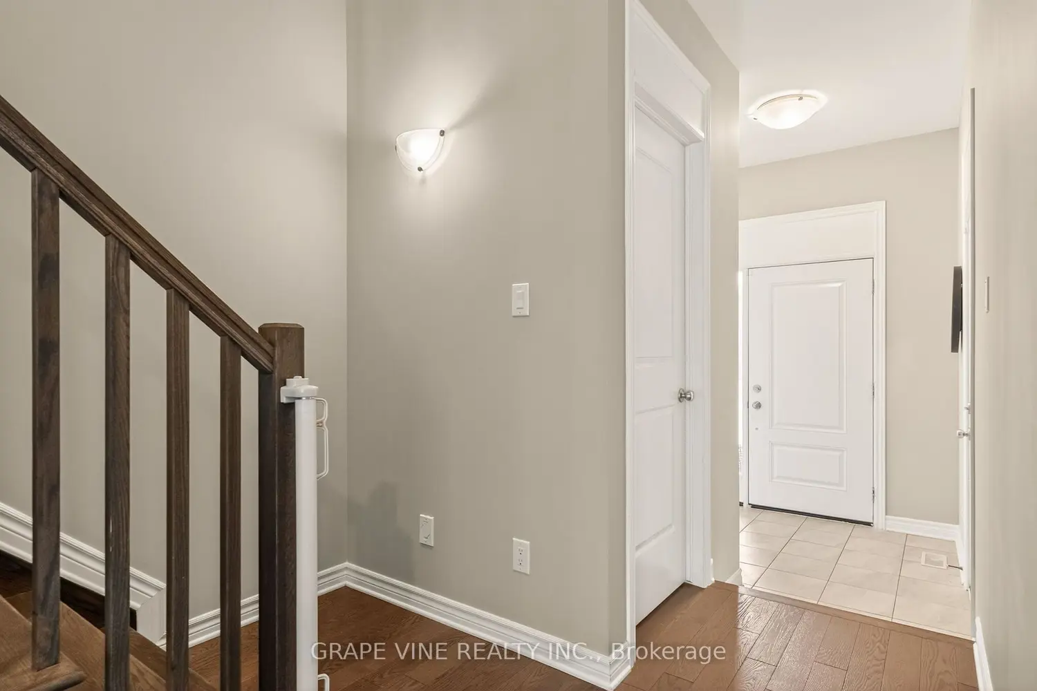 834 Cedar Creek Drive photo 3