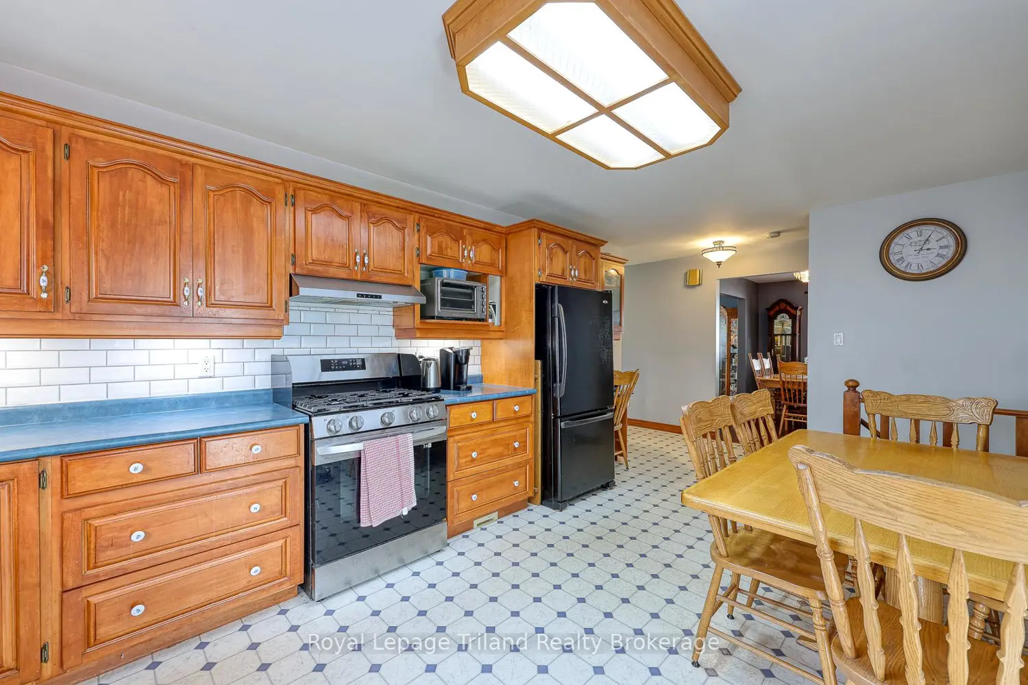 89 Markham Street photo 3