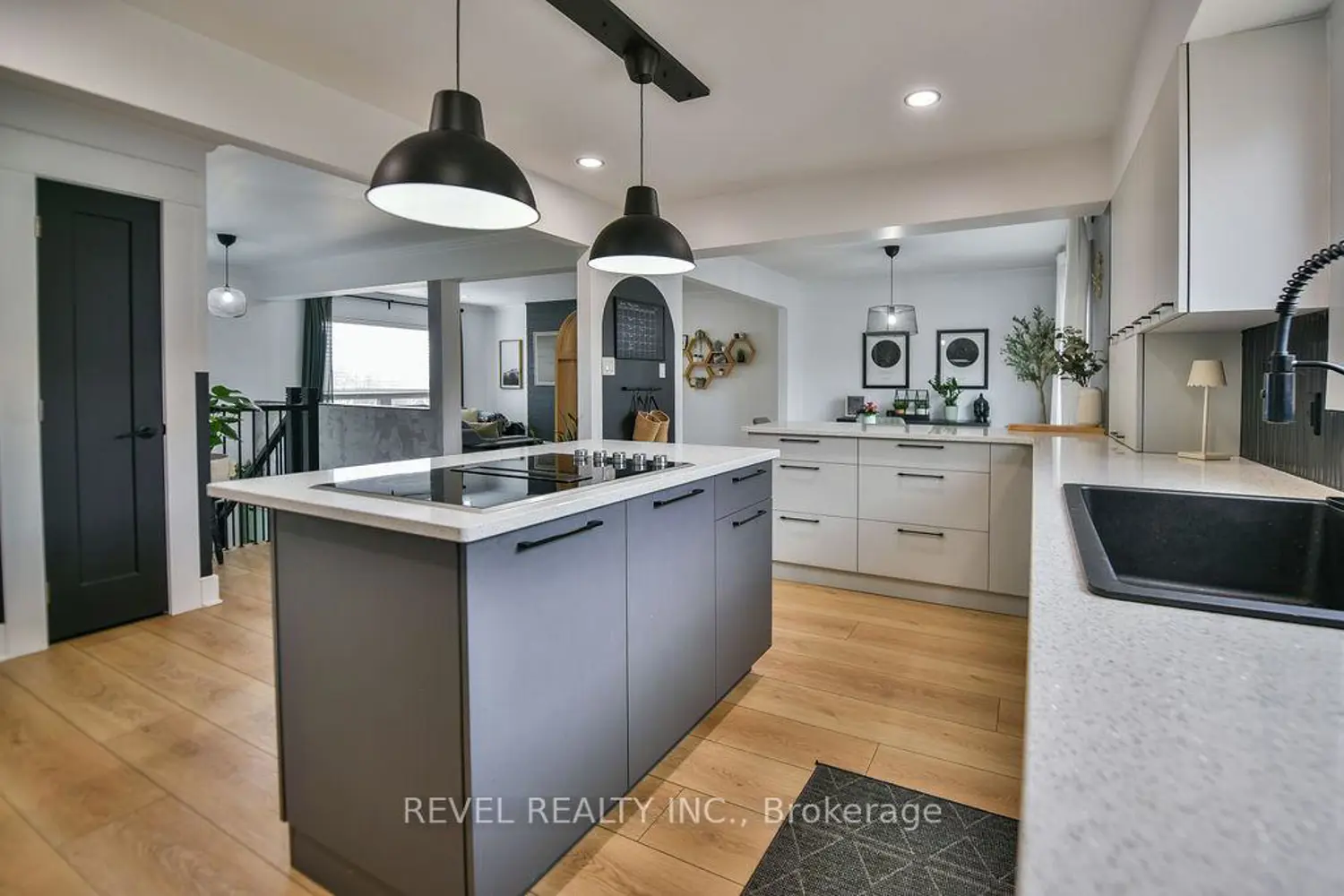 Additional image 6 of 888 Reg Pope Boulevard