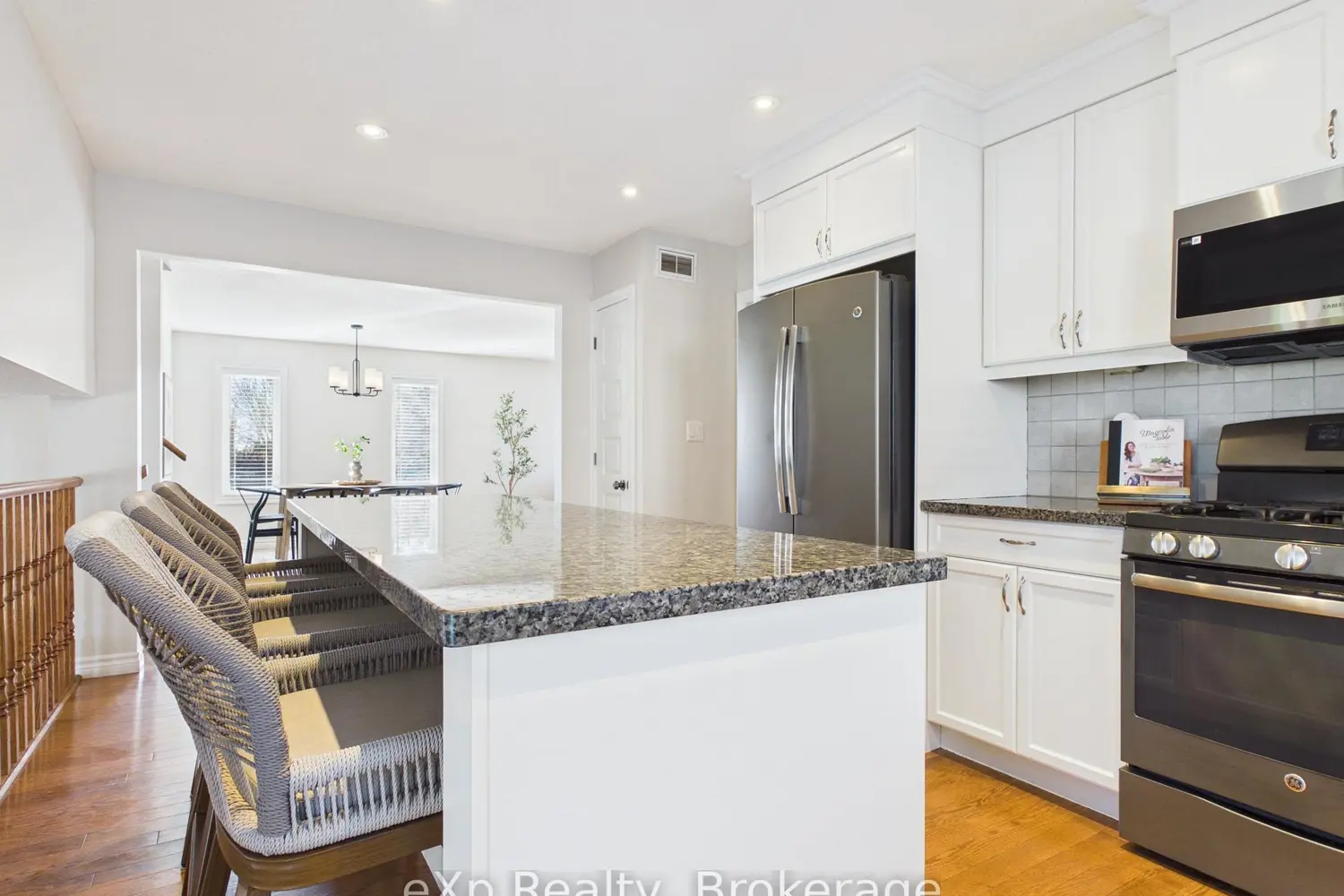 Additional image 11 of 319 Gingrich Crescent