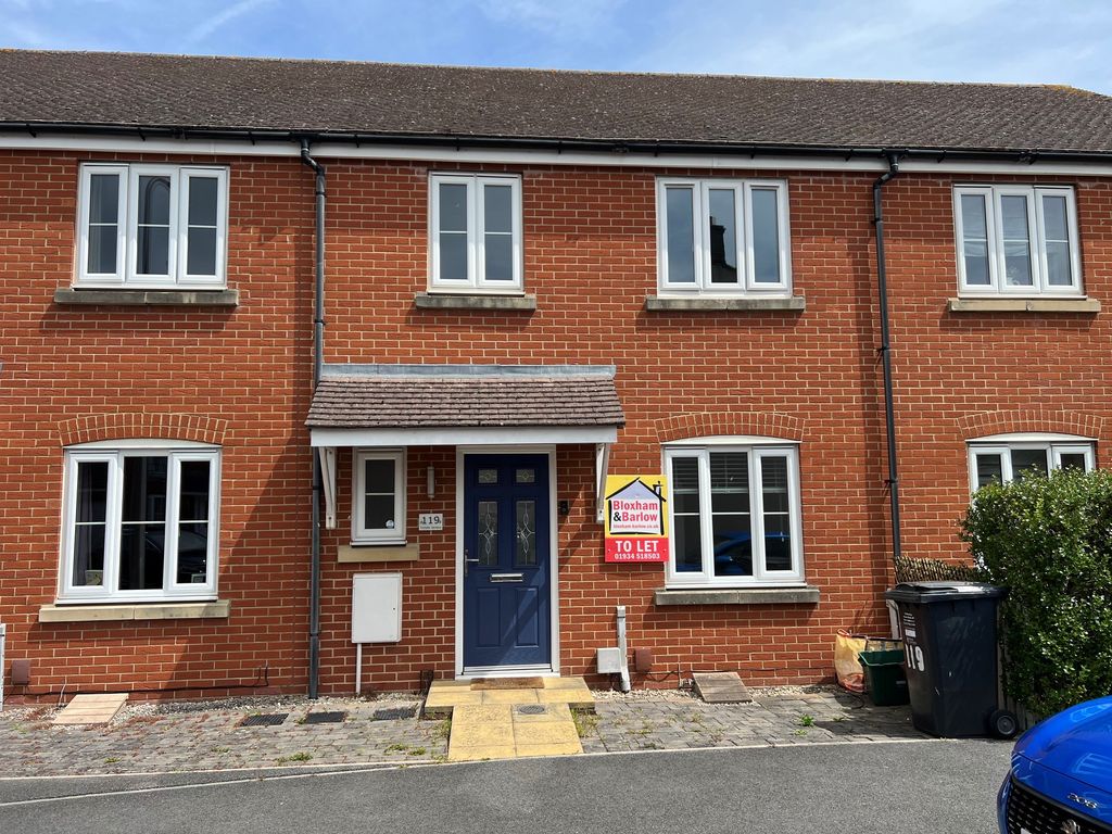 3 bed terraced house to rentTurnock Gardens, West Wick, Weston-Super-Mare BS24