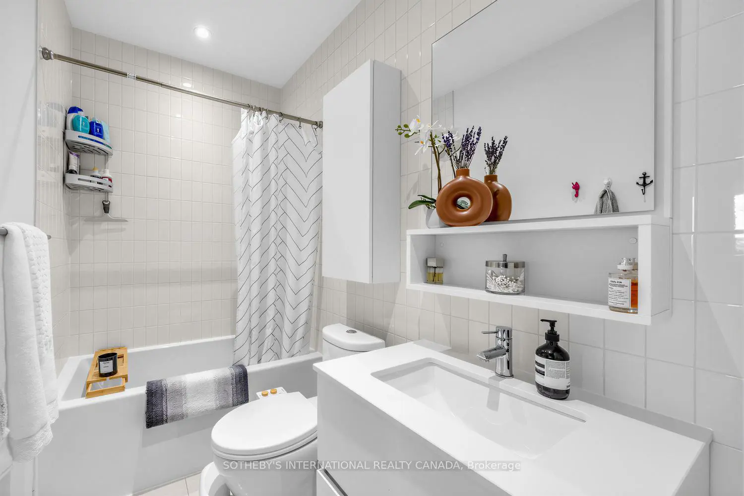 Additional image 7 of 377 Madison Avenue 714