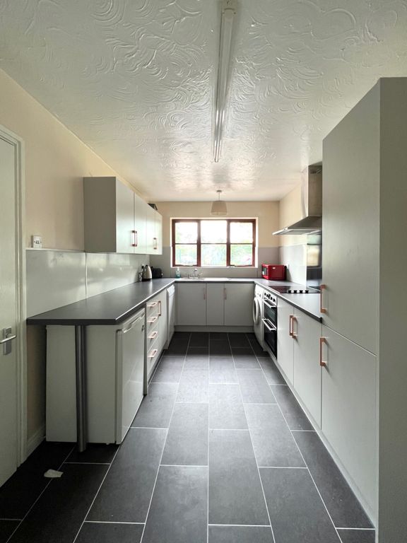 Additional image 3 of Room to rentTurnpike Close, St Johns, Worcester WR2
