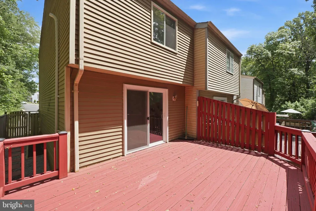 12468 Valleyside Way, Germantown, MD 20874